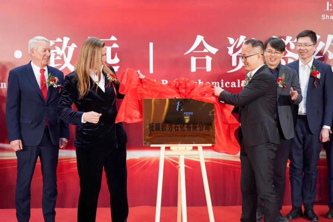 d413f0f777f345777bfd3f8ca0a33f9c 头号玩家官网-相信品牌力量